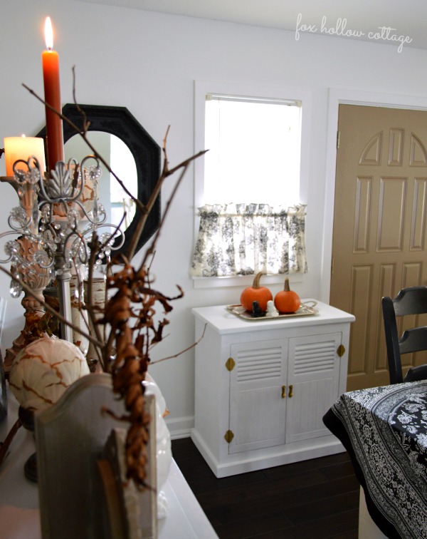 Fall Home Tour - #paintedfurniture #gilded #gold #cottagehome
