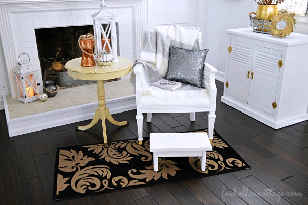 Reading Nook: Painted Furniture-Dark Wood Floors-Metallic Home Decor Accents 