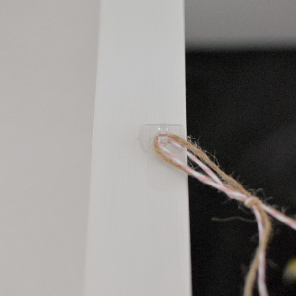 Use @Command Brand Decorator Clip for almost invisible #DamageFreeDIY hanging!
