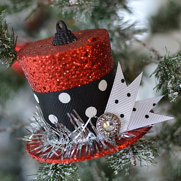 https://foxhollowcottage.com/wp-content/uploads/2014/11/3-Dollar-Tree-Christmas-Ornament-Makeover-to-Vintage-Frosty-Top-Hat-foxhollowcottage-square-image.jpg
