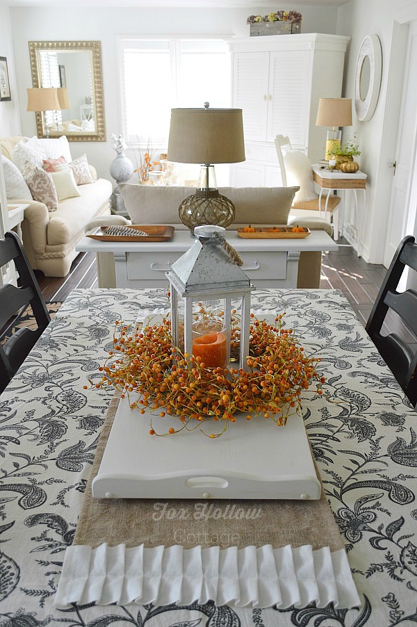 Fox Hollow Cottage, Simple Fall Home Decorating