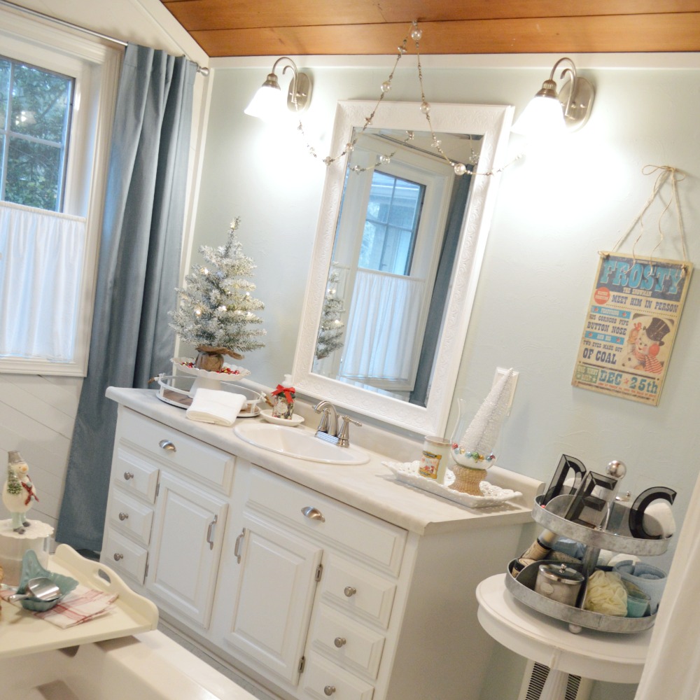 Vintage Cottage Christmas Bathroom in Aqua and White