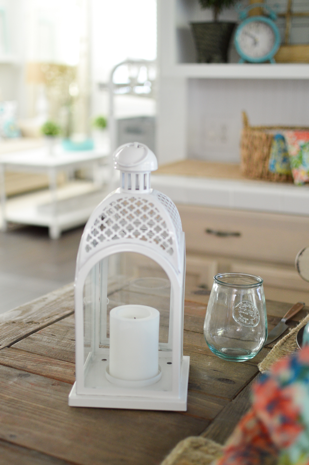 Simple Affordable Cottage Farmhouse Table Decorating Ideas at Fox Hollow Cottage 