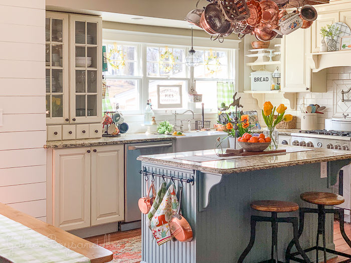 Cozy And Colorful Country Cottage Home Tour Fox Hollow Cottage