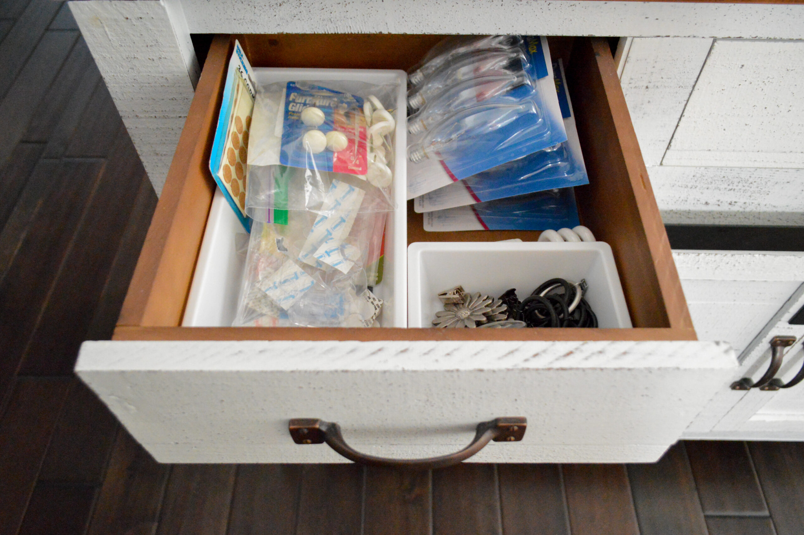 organizing with style} 4 Tips for Organizing Bathroom Drawers
